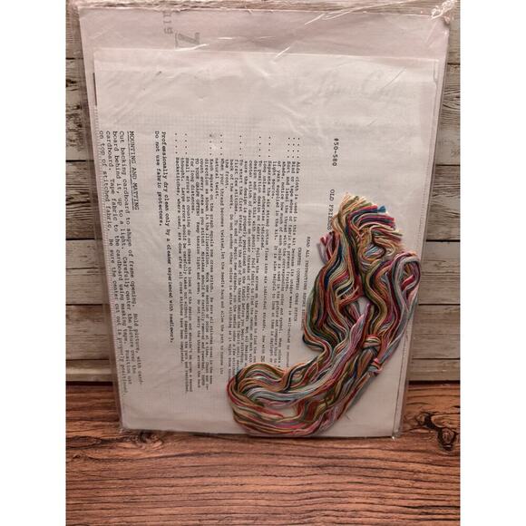 LynnCraft - Mats 'N Stitches "Old Friends" 50-580 Counted Cross Stitch, 12" x 9" - Picture 2 of 3